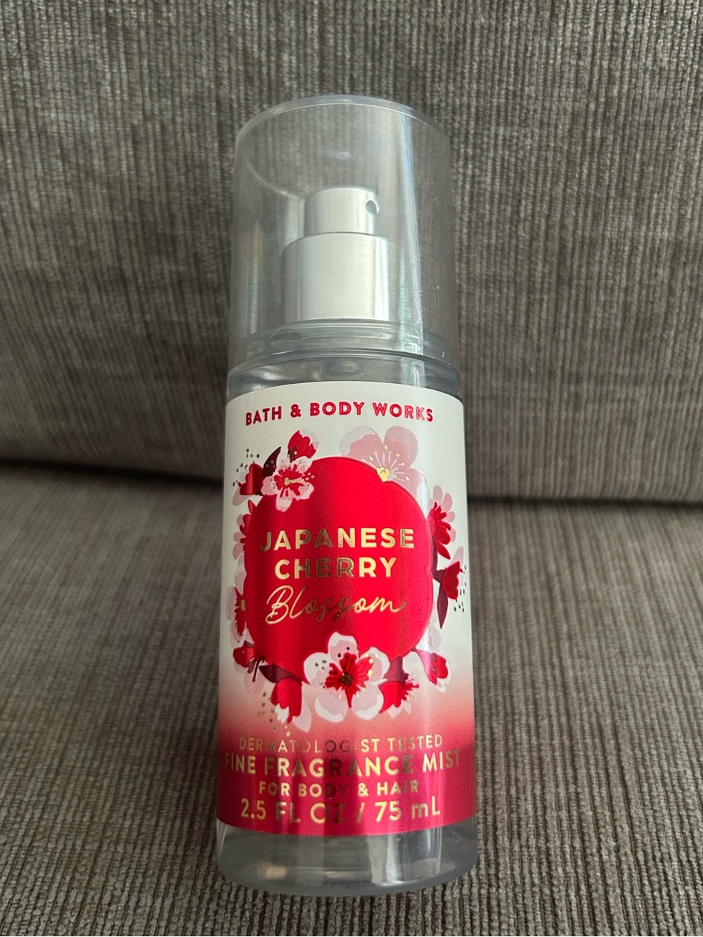 Bath Body Works Japanese Cherry Blossom Travel Size Mist NEW - Picture 2 of 5
